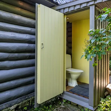 Pensjonat Huusi Hellamaa (Hiiumaa)