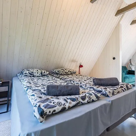 Huusi Pensjonat Hellamaa (Hiiumaa)