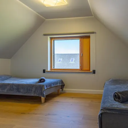 Huusi 4* Hellamaa (Hiiumaa)