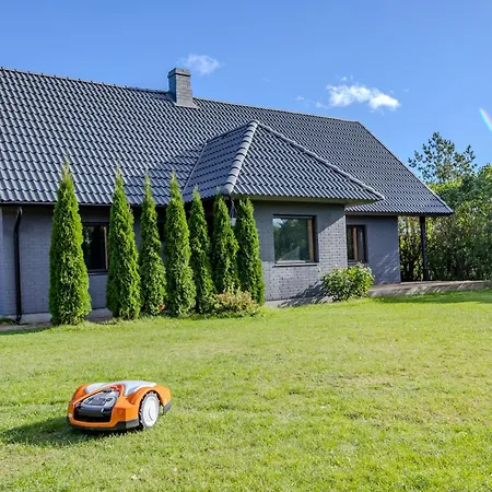 Pensjonat Huusi Hellamaa (Hiiumaa)