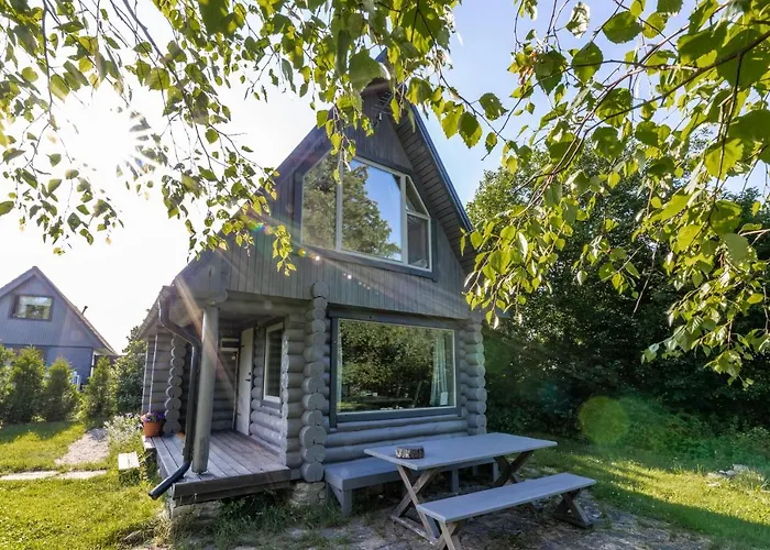 Huusi Guest house 4*