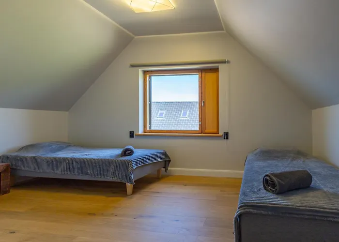 Huusi 4* Hellamaa (Hiiumaa)